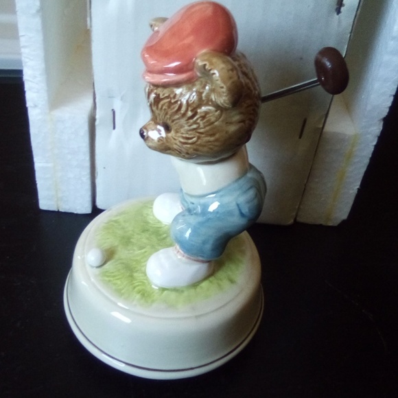 New old stock, Musical rotating figurine, Golfing Bear - Picture 5 of 11